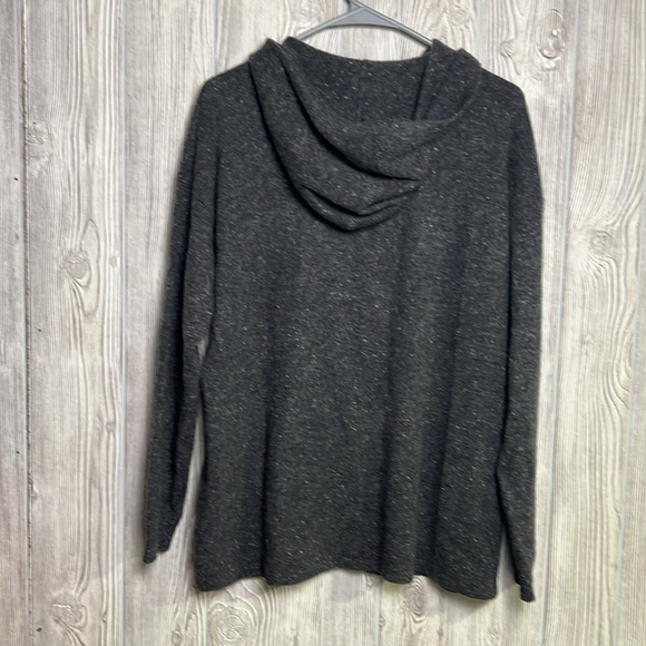 Saks Fifth Avenue Gray 100% Cashmere Hooded Sweater Size Medium Flawed - Picture 5 of 5